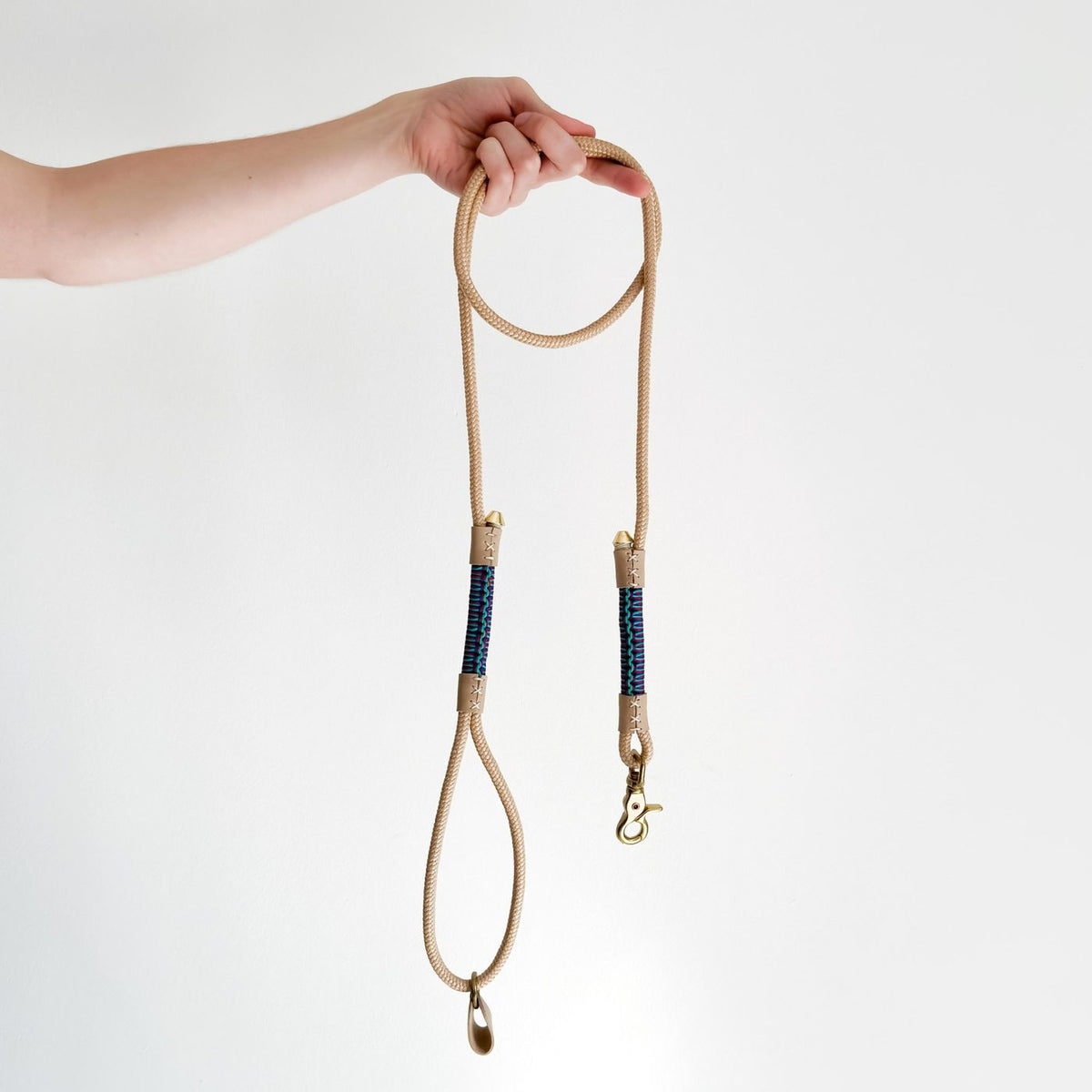 Ocean Club Lead small vegan leather full stitched view