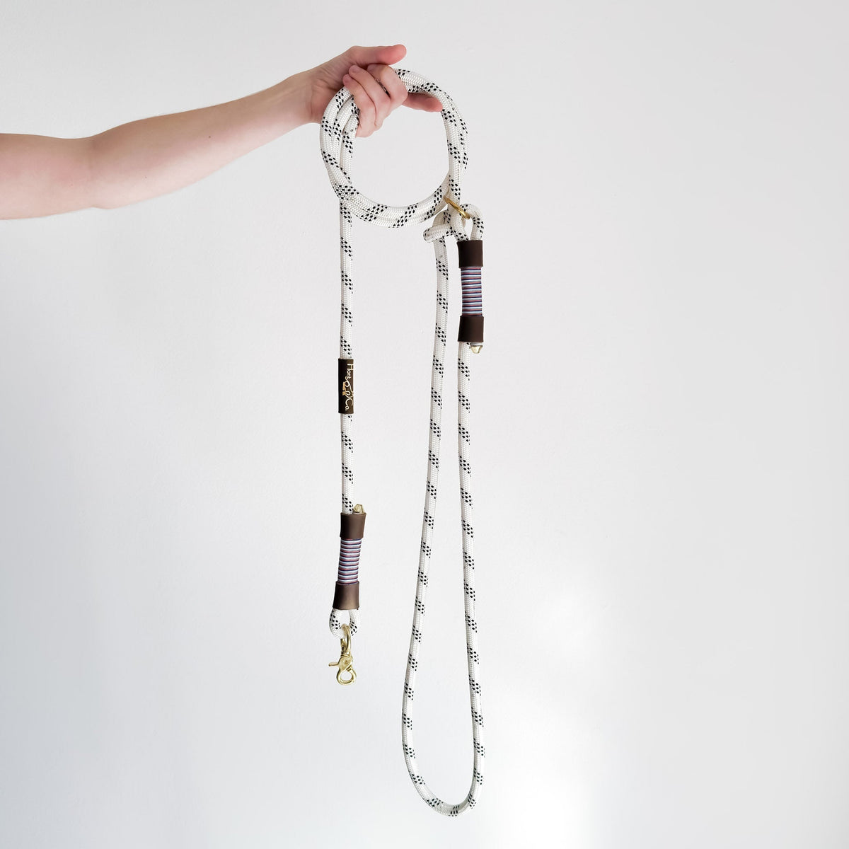 Body Lead hardware