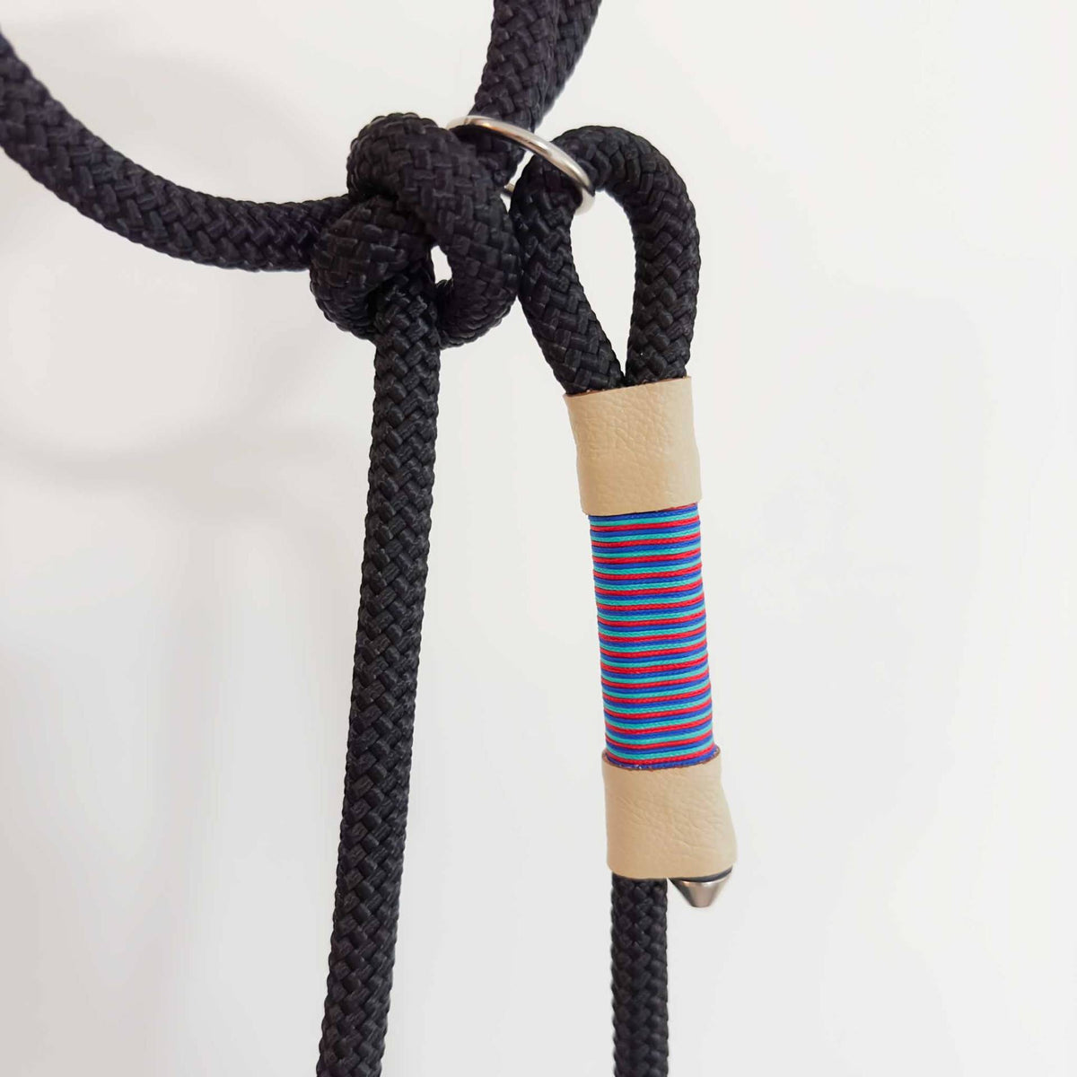 Ocean Club Crossbody Silver Edition — braided detail with silver tip