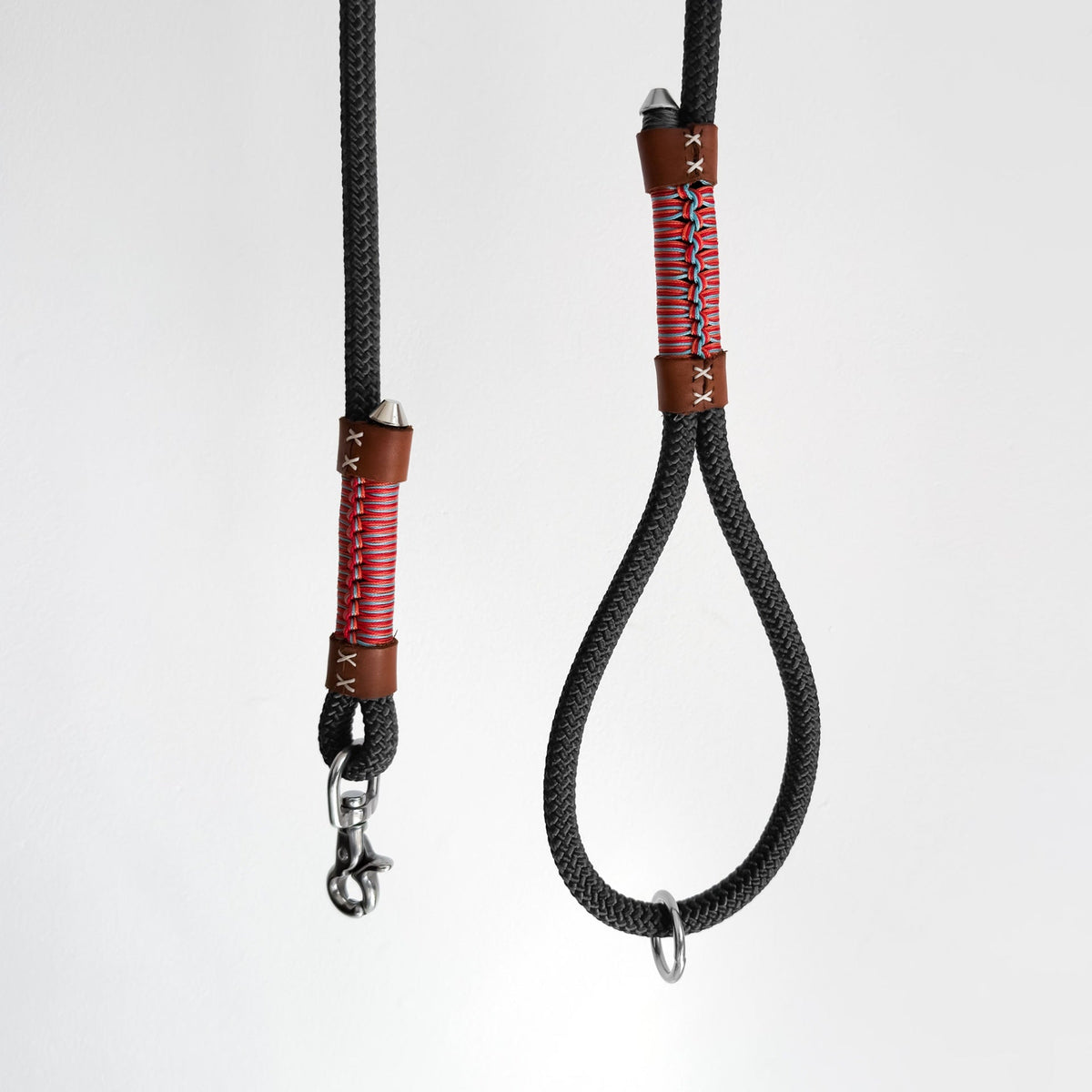 The Drift Lead Noir stitched leather and whipping detail